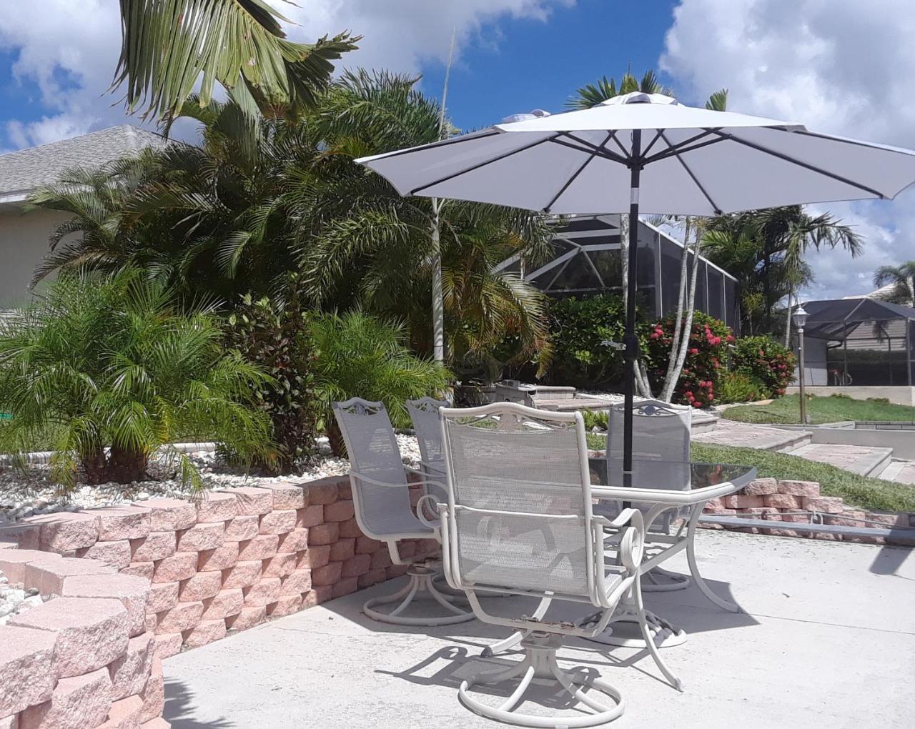 Villa Eyleen Cape Coral Extérieur photo