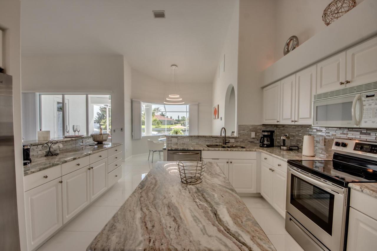 Villa Eyleen Cape Coral Extérieur photo